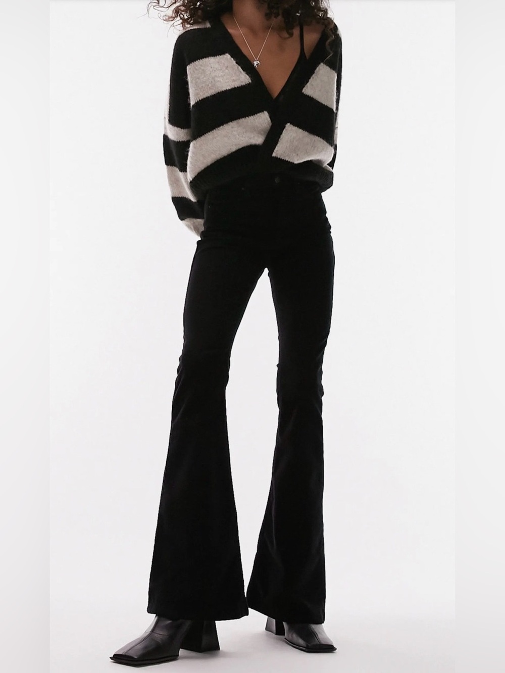 TOPSHOP Jamie Flare Stretch Corduroy Jeans - Black (US 6 /W28 L32)